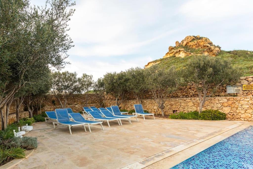 Dreams Of Holiday. Apartment With Pool Marsalforn Bagian luar foto